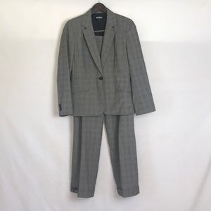 2 Piece KASPER Suit 6/8